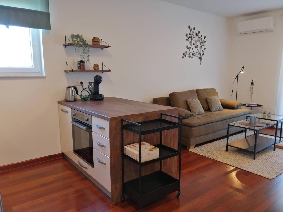 Apartment Iva Šilo Extérieur photo